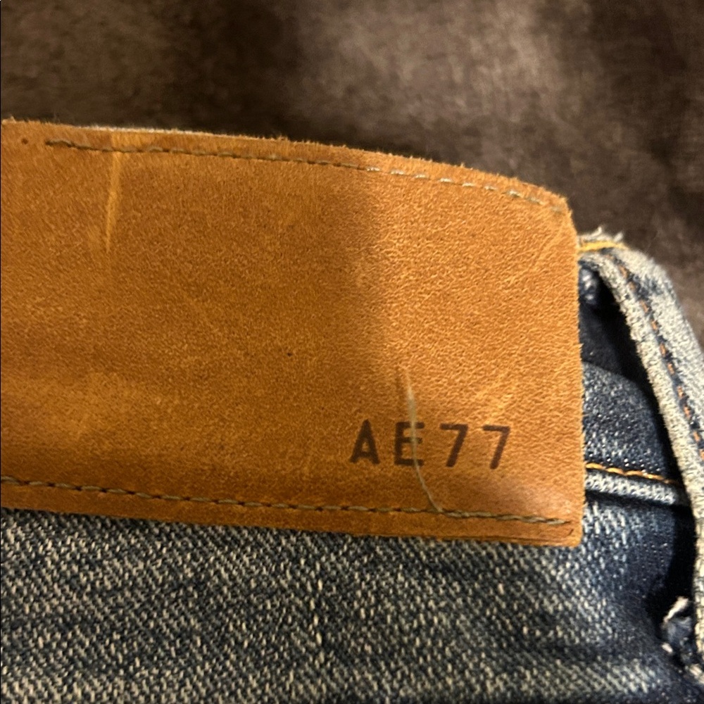 Women's American Eagle 77 Blue Flared Jeans - Picture 6 of 9